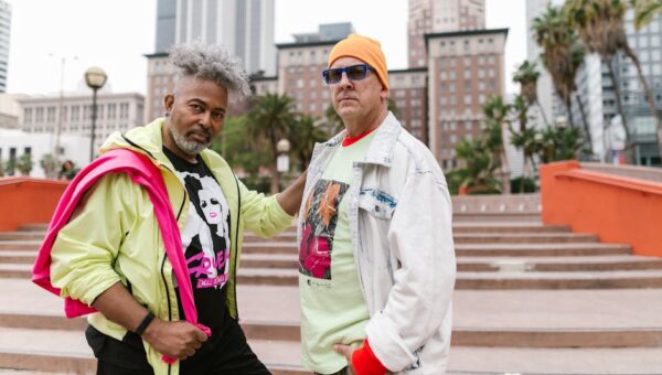 How to Incorporate Bold Colors into Your Wardrobe Without Overdoing It