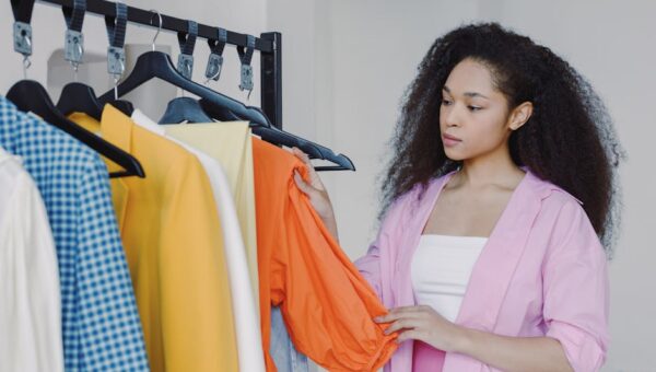 How to Shop Smart: Building a Budget-Friendly Wardrobe